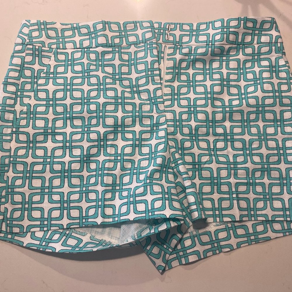 Trina Turk Corbin Shorts - Size 8